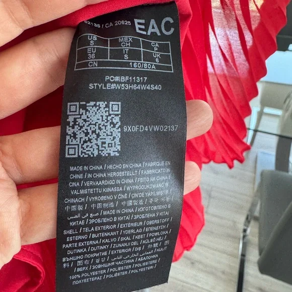 GUESS Red Pleated Off-Shoulder Top - Picture 10 of 10